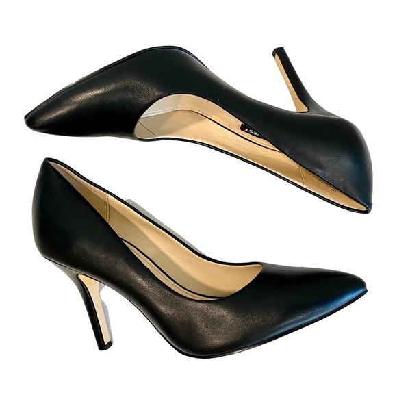 Nine West NWFlax Black Leather Dress Pumps Chic Stylish Classic Pointed Size 7 - Picture 4 of 11